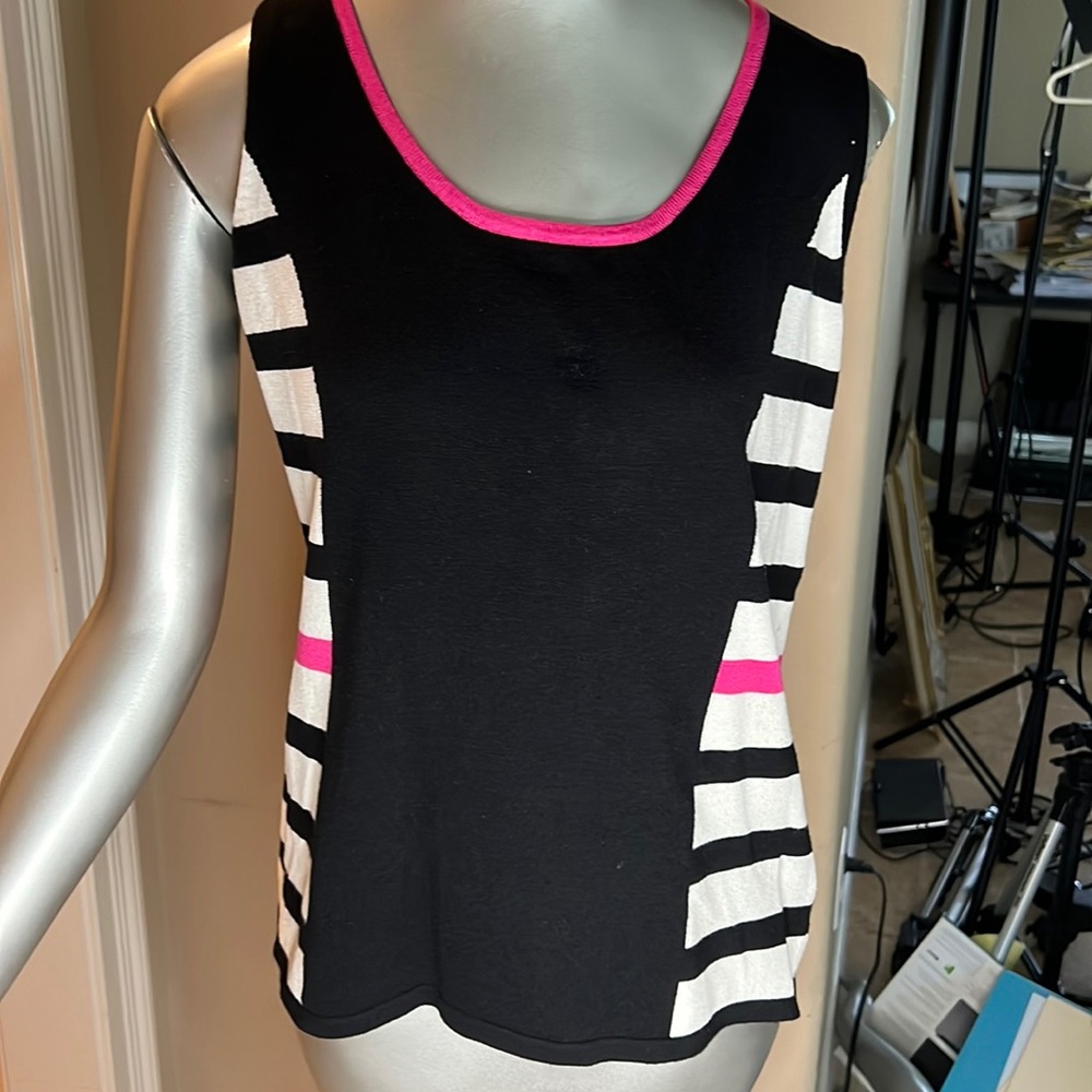 Fontana tank with jacket cover up